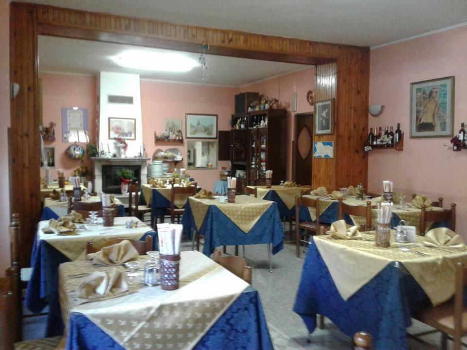 La Lucciola Albergo Ristorante Tagliacozzo Exteriér fotografie